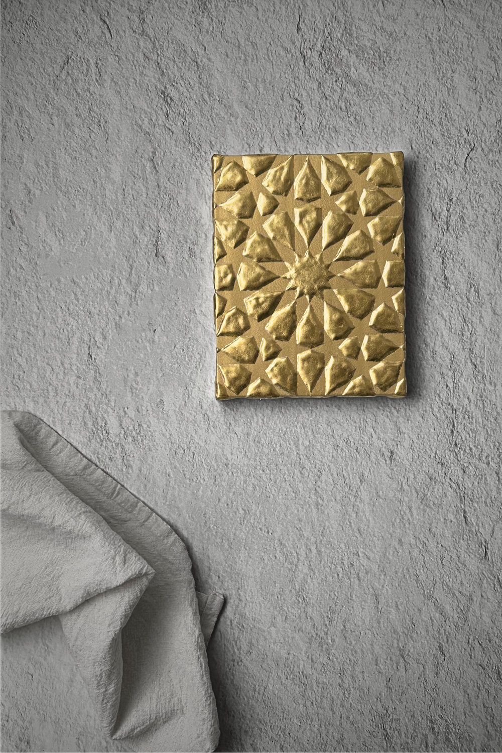 Arabesque Gold Panel – Sculpted Pattern in Pure Gold Leaf