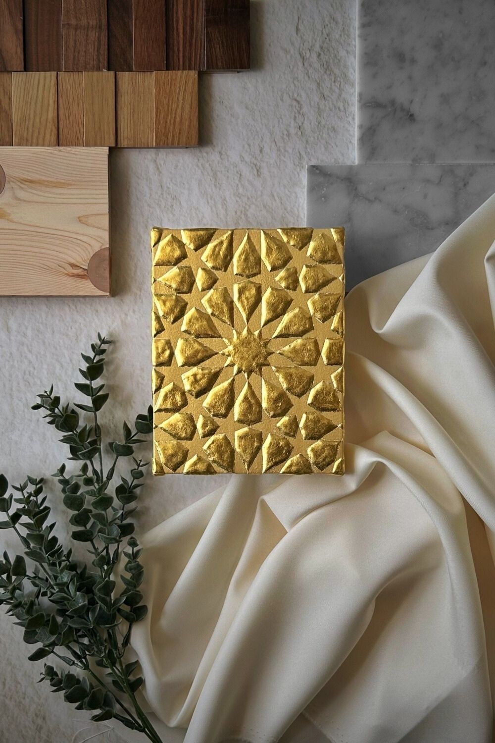 Arabesque Gold Panel – Sculpted Pattern in Pure Gold Leaf