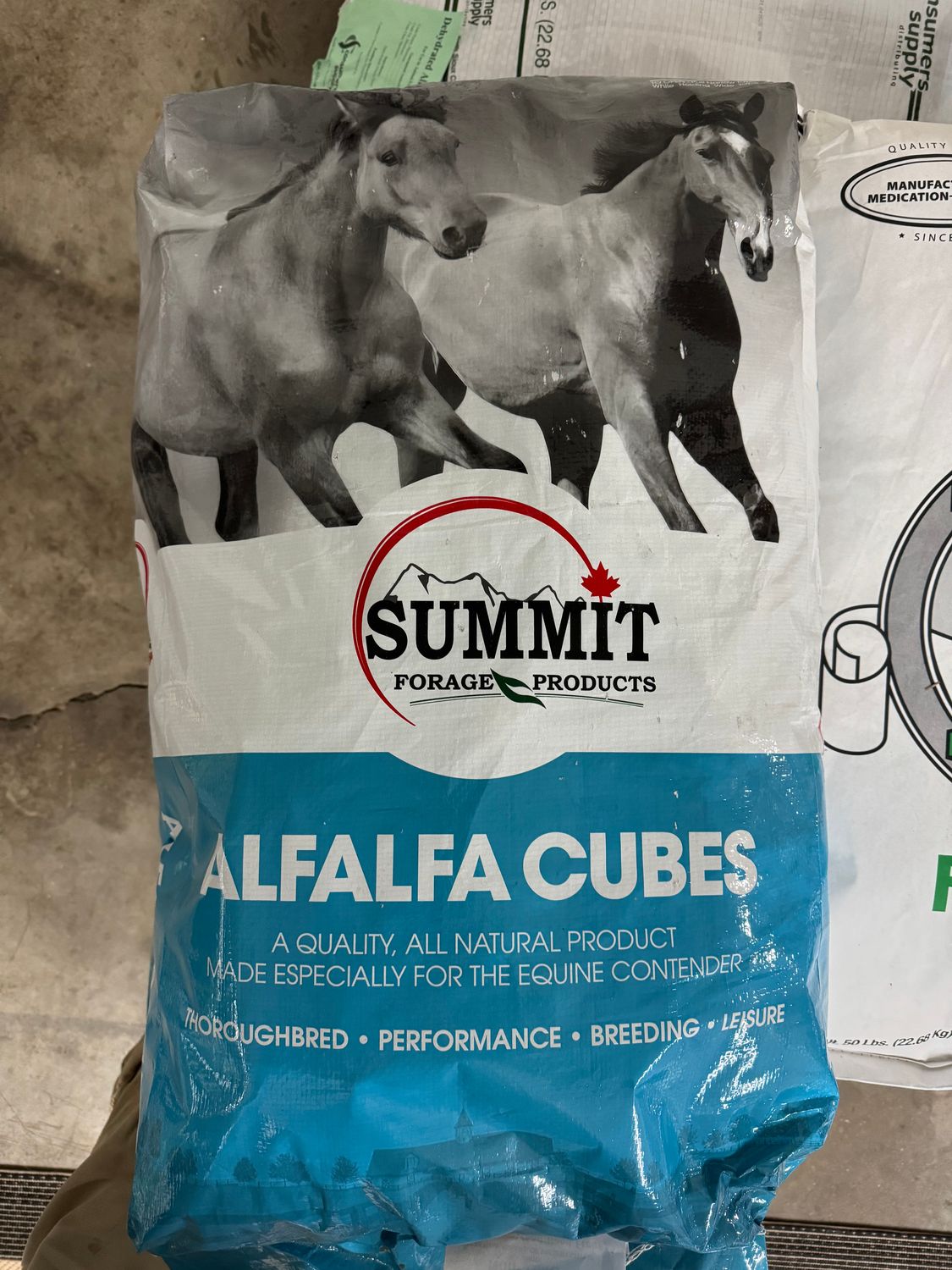 Summit Alfalfa Cubes NON-GMO
