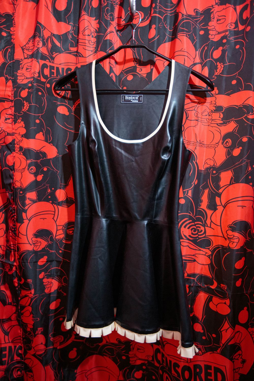 Honour Clothing black latex dress L