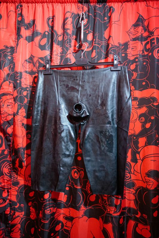Fetisso black latex shorts with crotch hole M