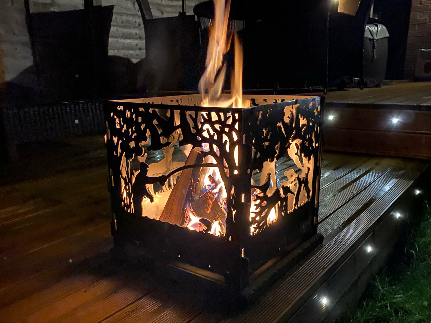 Firepit Cube: Country Pursuits