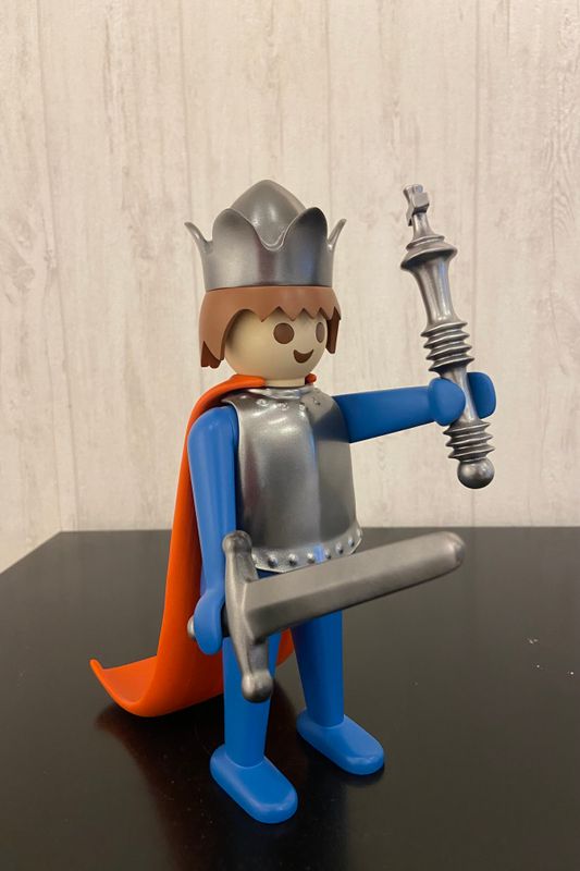 Leblon, Sculpture, résine, Playmobil roi, 1500 ex, 25cm.