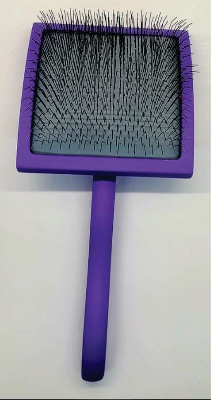 BRUSH - LARGE PURPLE SLICKER BRUSH
