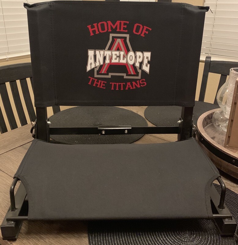 Stadium Titans chair Black or Red