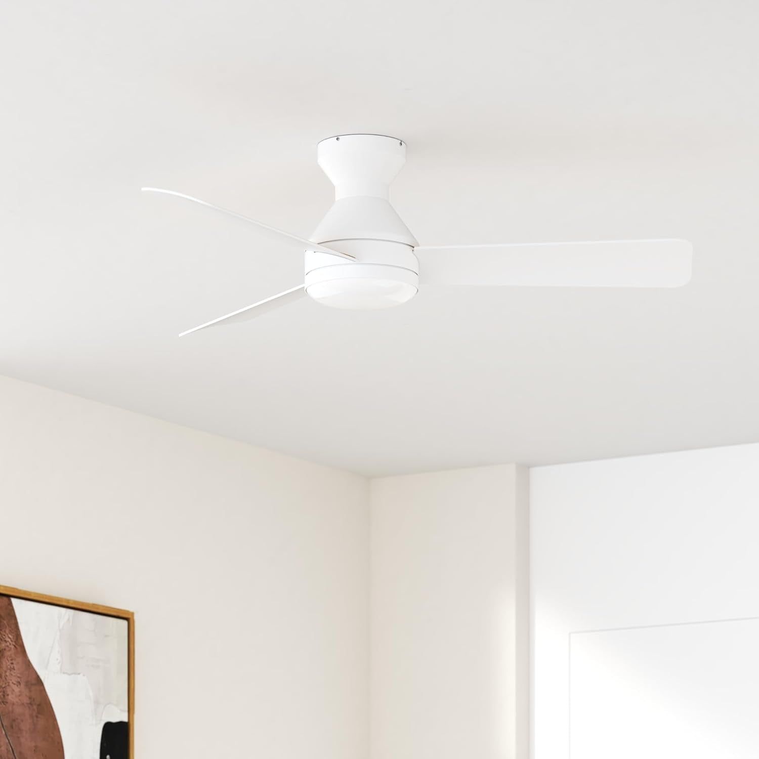 Ceiling Fans with Lights, 42 Inch Low Profile Ceiling Fan with Light and Remote Control, Flush Mount, Reversible, 3CCT, Dimmable, Noiseless, White Ceiling Fan for Bedroom, Indoor/Outdoor Use