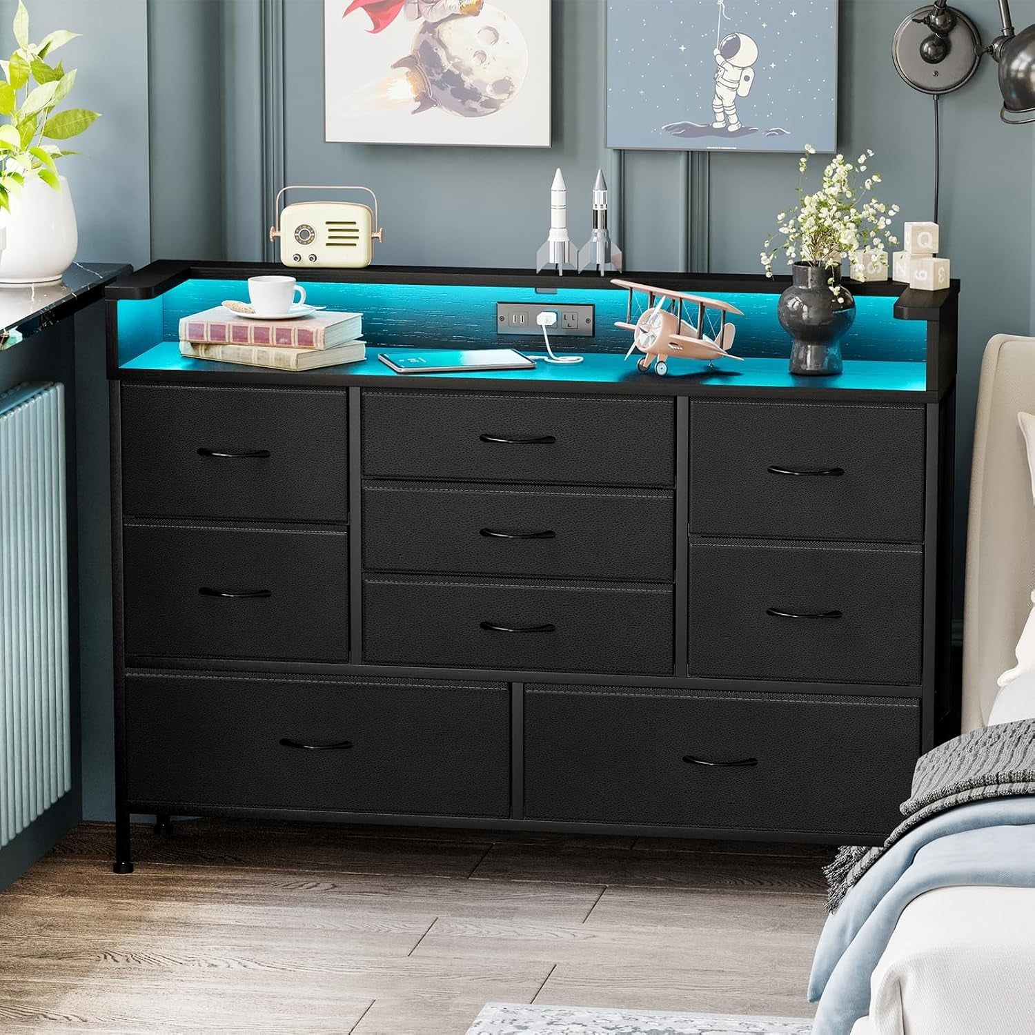 Black LED Dresser, Dresser with 9 Drawers and Charging Station, Fabric Chest of Drawers with PU Finish for Kid Room, Entryway, Living Room, Hallway