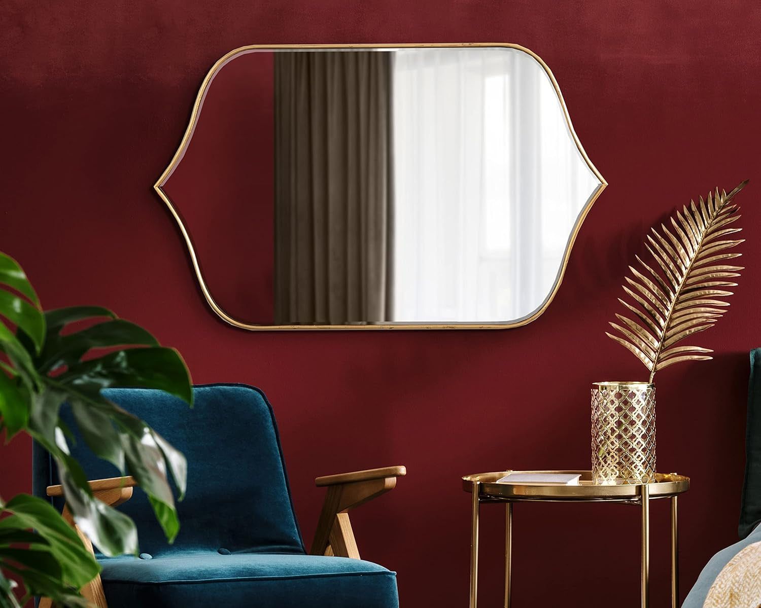 Contemporary Tyla Wall Mirror, 20 X 32, Gold Finish, Decorative Glamorous Peaked Mirror