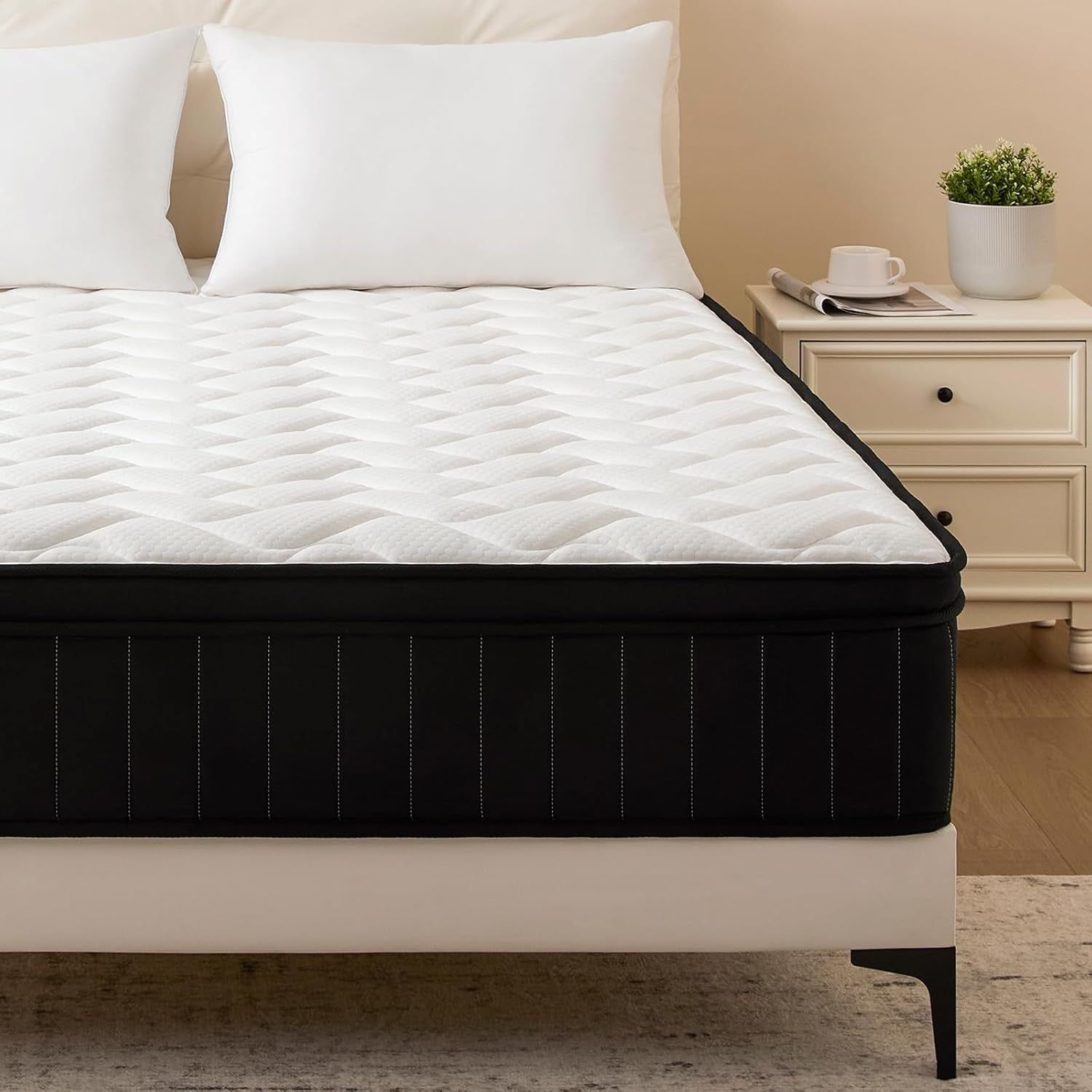 Queen Hybrid Mattress with Pocket Springs and Foam