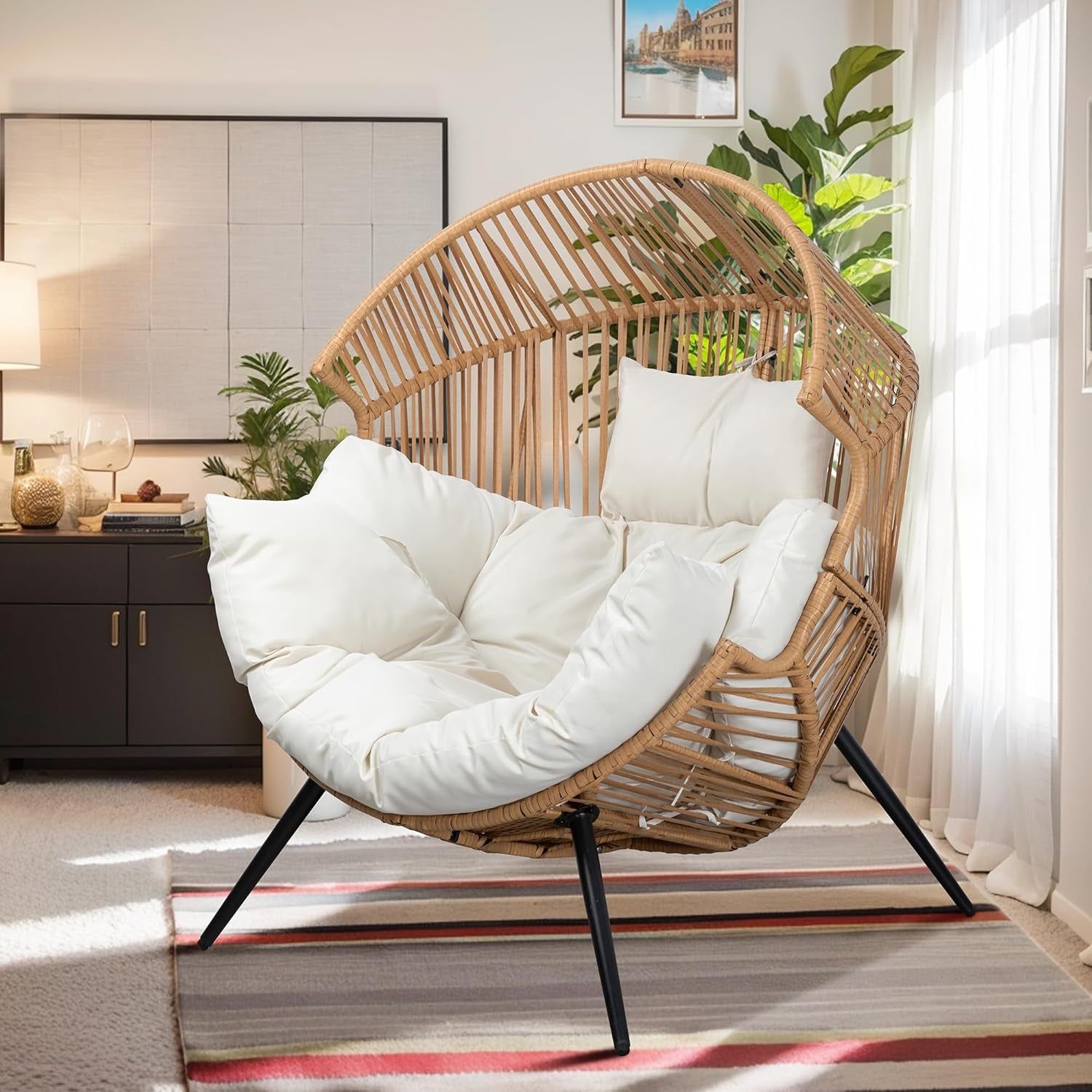 Cozy Outdoor Wicker Egg Chair with Soft Cushion