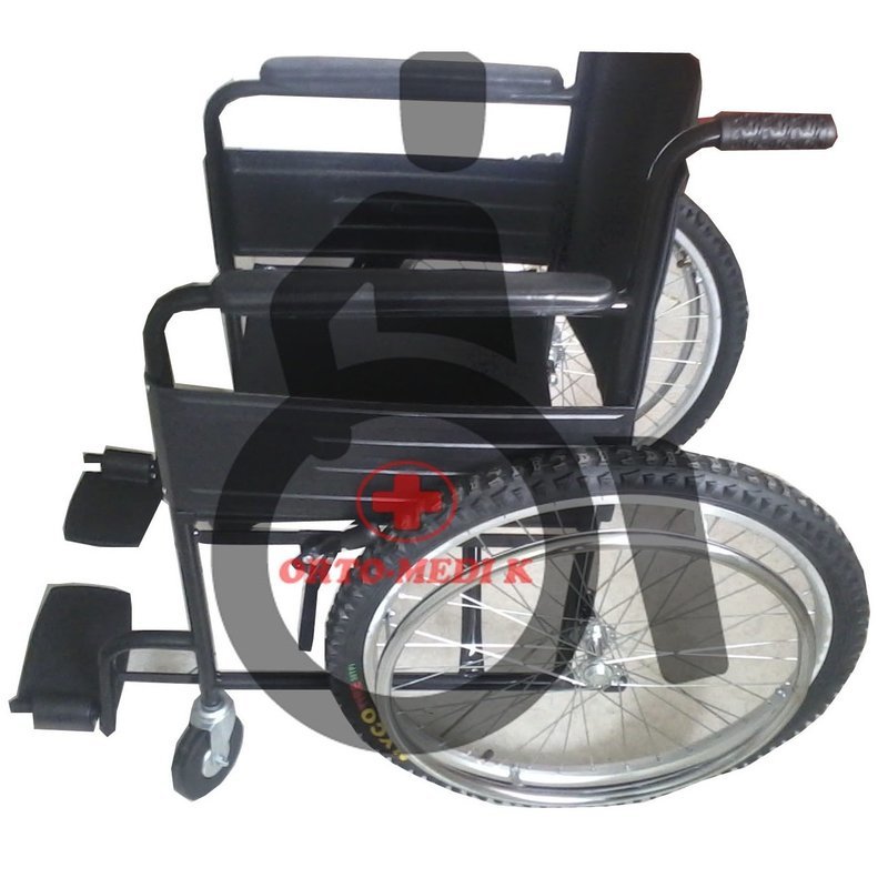 Silla de ruedas neumatica de uso rudo