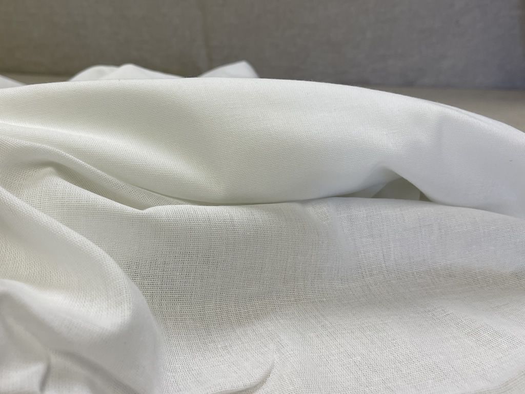WHITE MUSLIN