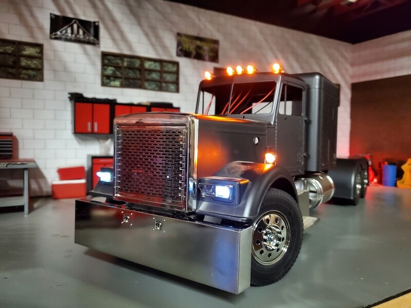 1/14 Tamiya Grand Hauler Light Kit