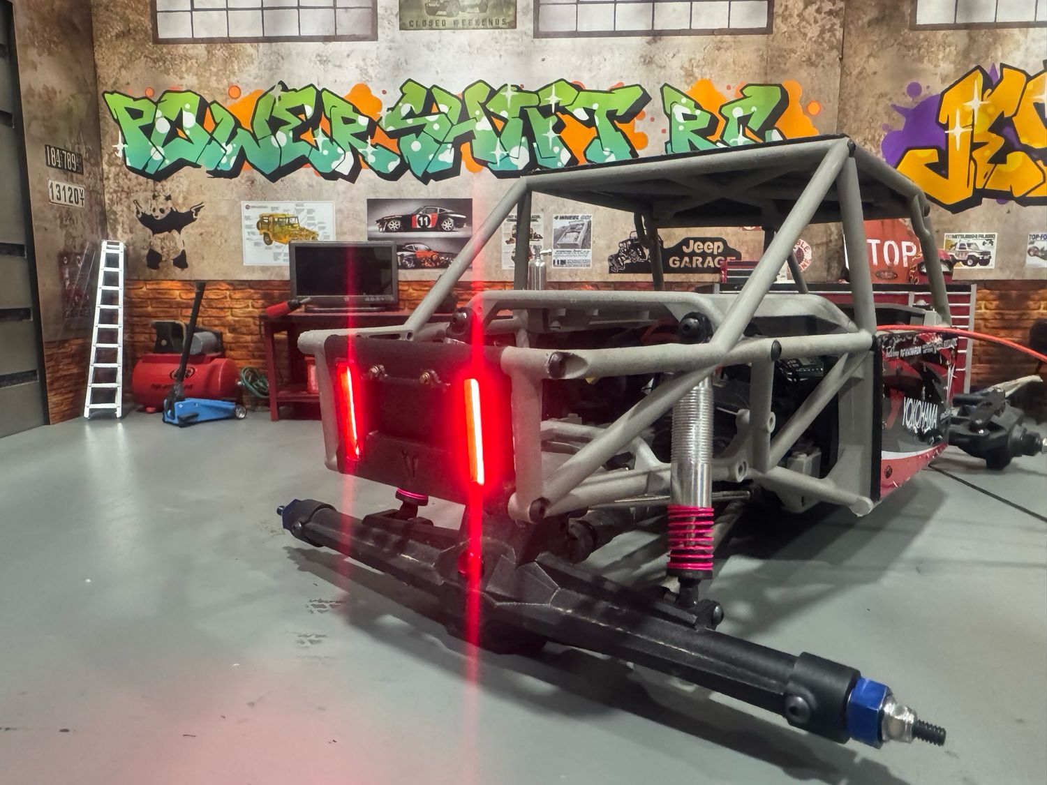 H10 Optic Rear Taillight Brace Setup