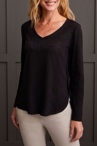 L/S V NECK TOP W/CURVED HEM-BLACK
