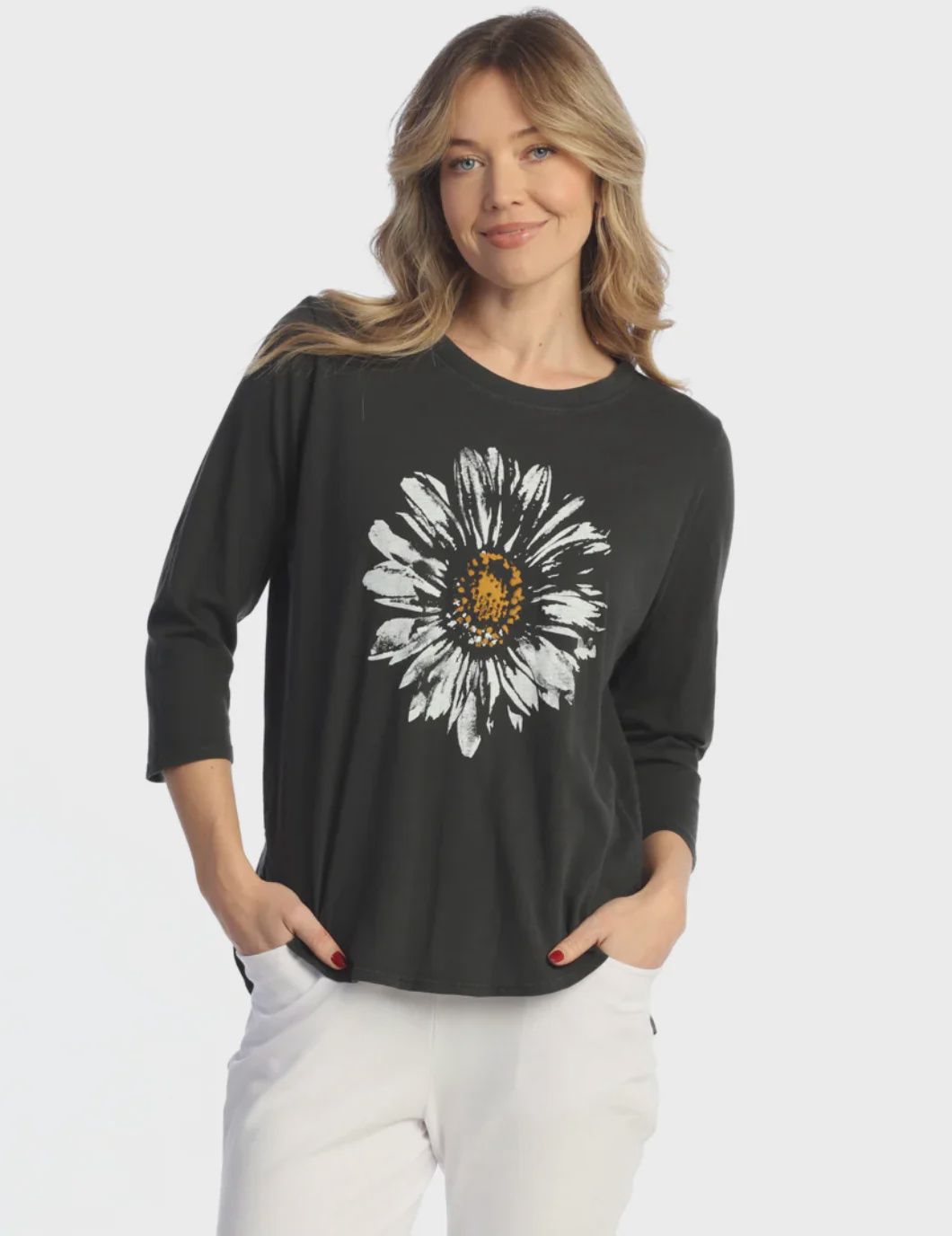 Daisy Day Tee