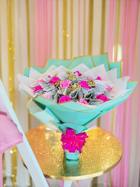 Pink Opulence Gold Sparkle Grand Bouquet
