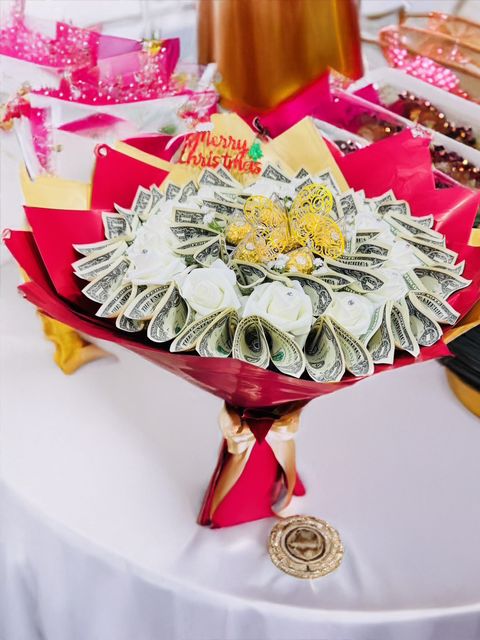Red &amp; Gold Chocolate Rocher Luxe Money Bouquet (Made to order - please allow 10 business days lead time)