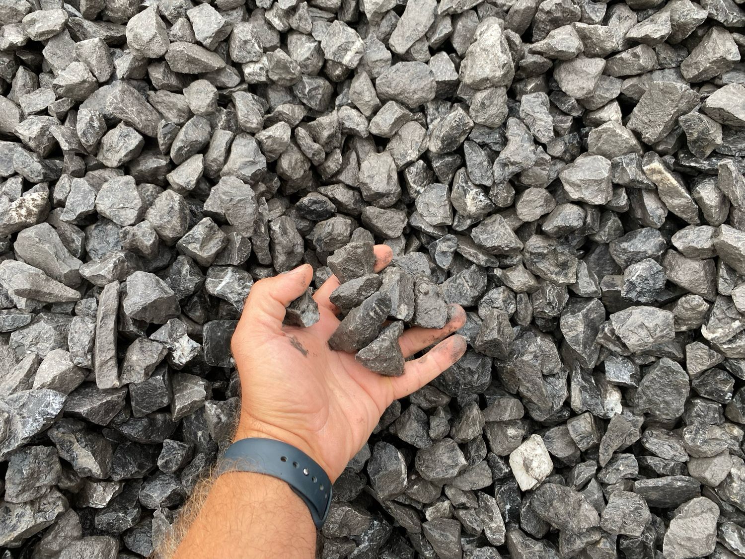 Bigbag 1m3 calcaire gris anthracite 20/32