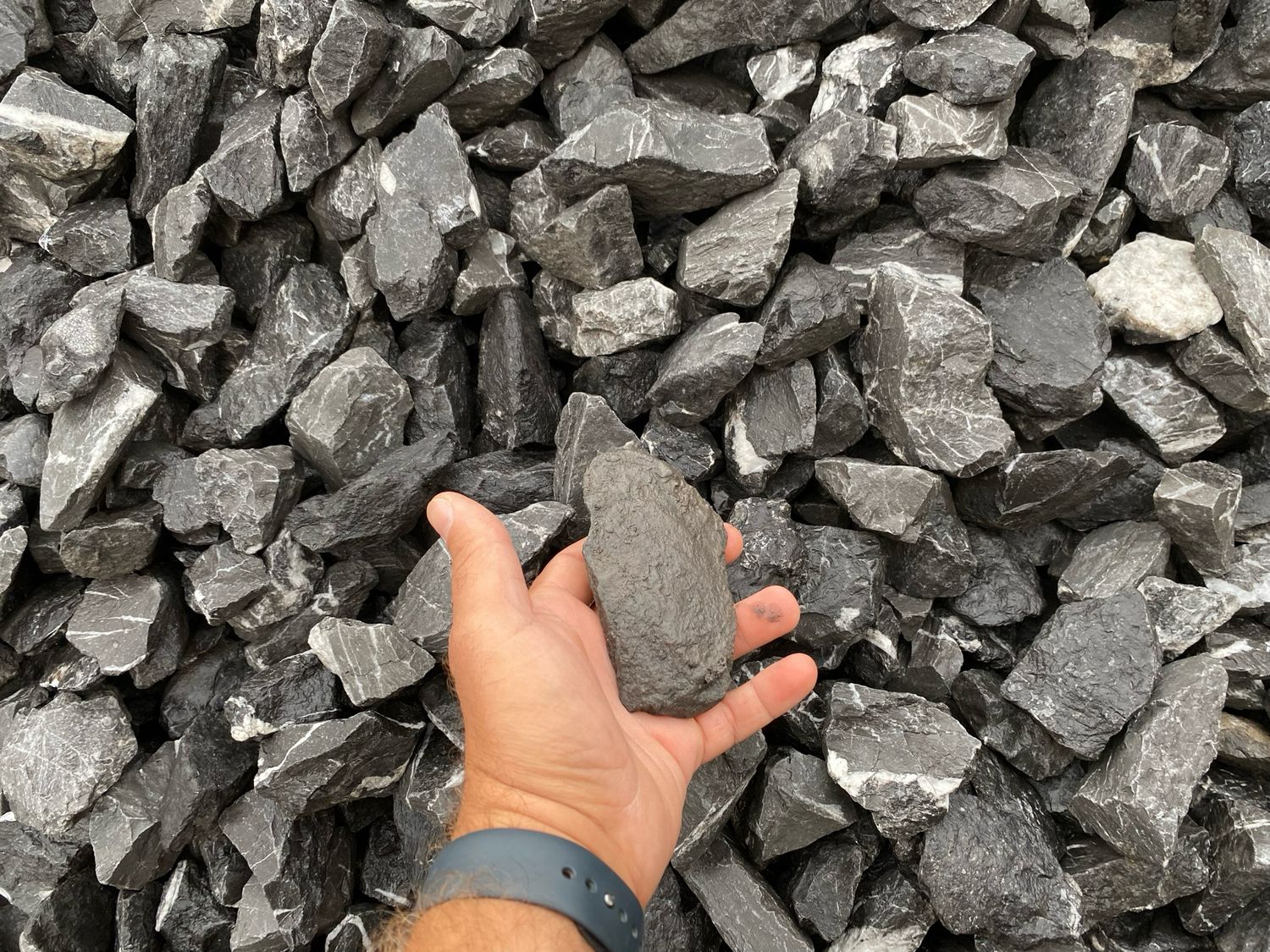 Calcaire gris anthracite 32/63