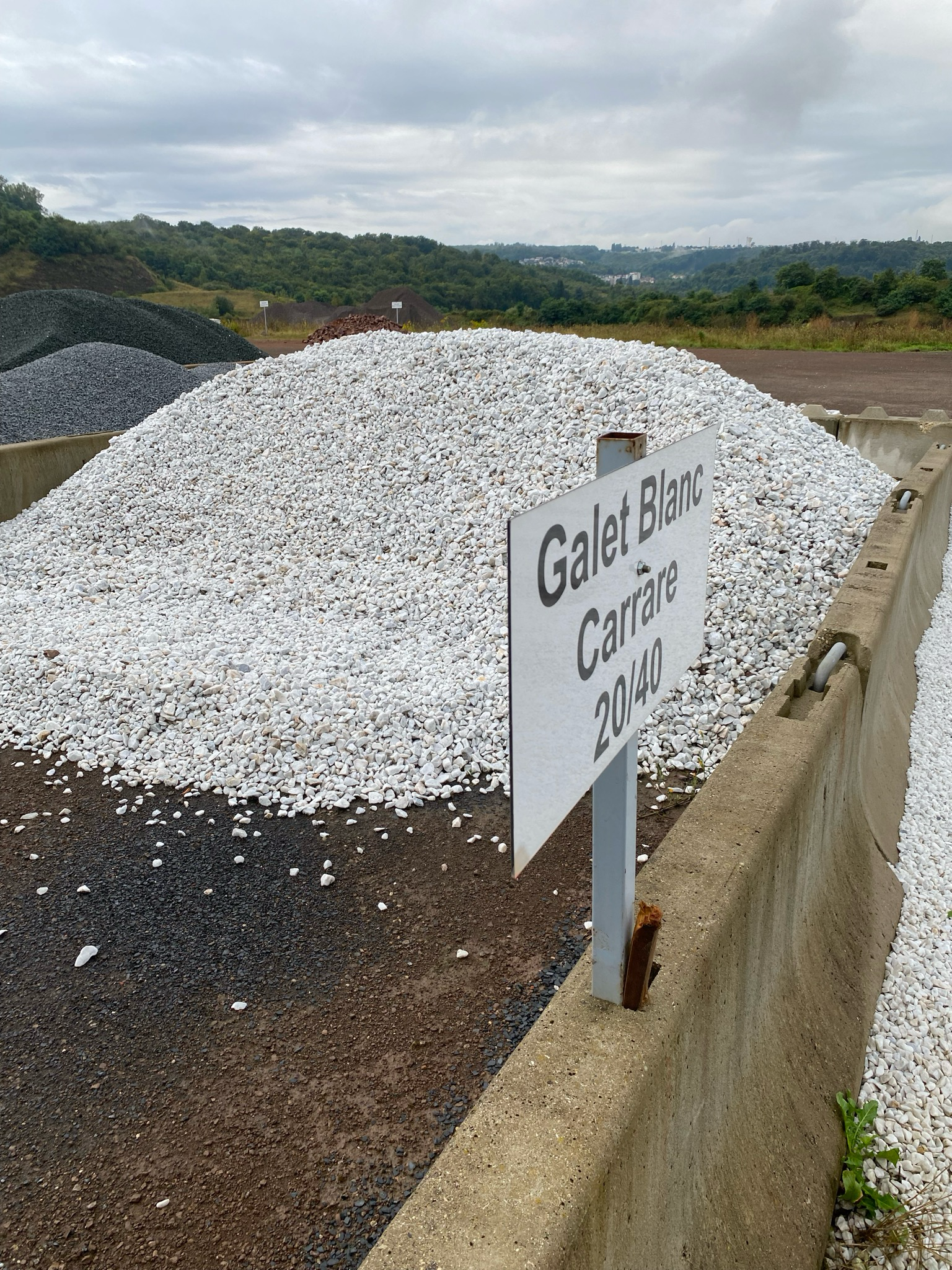 Bigbag 1m3 blanc de Carrare 20/40