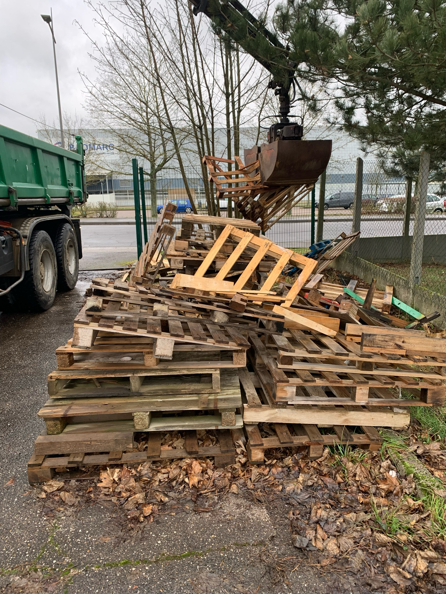 Benne de 10m3 palettes