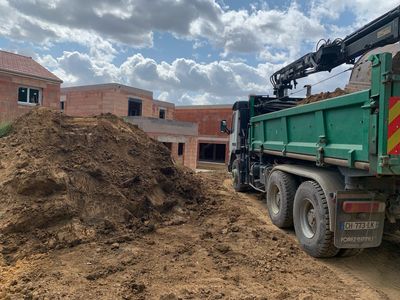 Benne de 7 m³ terre/gravats