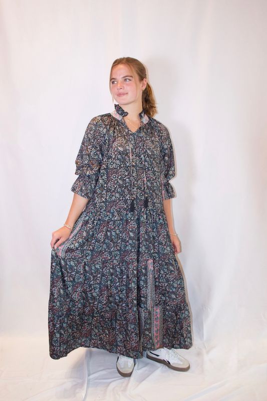 Black Paisley Maxi