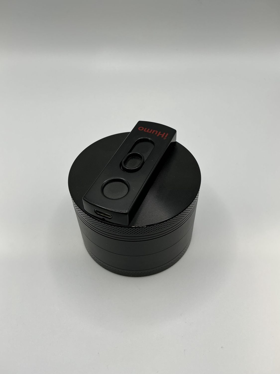 Ihumo grinder