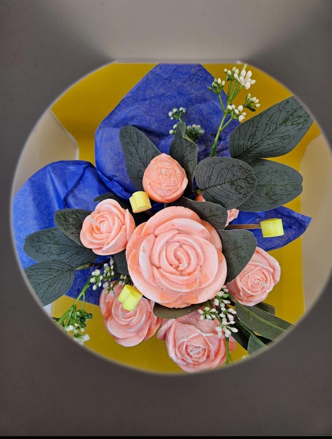 Rose Candle Bouquet