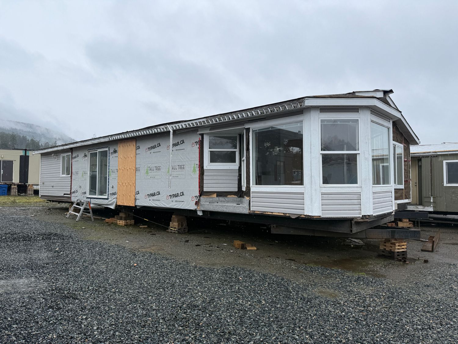 2006 SRI Winfield/Gabriola Double Wide – 3 Bed, 2 Bath, 1,397 Sq. Ft. – Sold As-Is