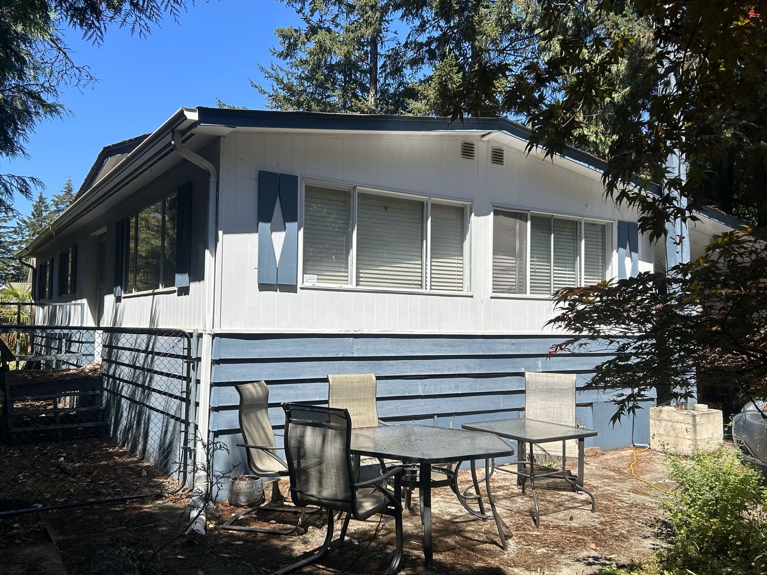 1972 Mariner Homes Ltd. – 2 Bed, 1 Bath, 12' x 60' – Sold As-Is