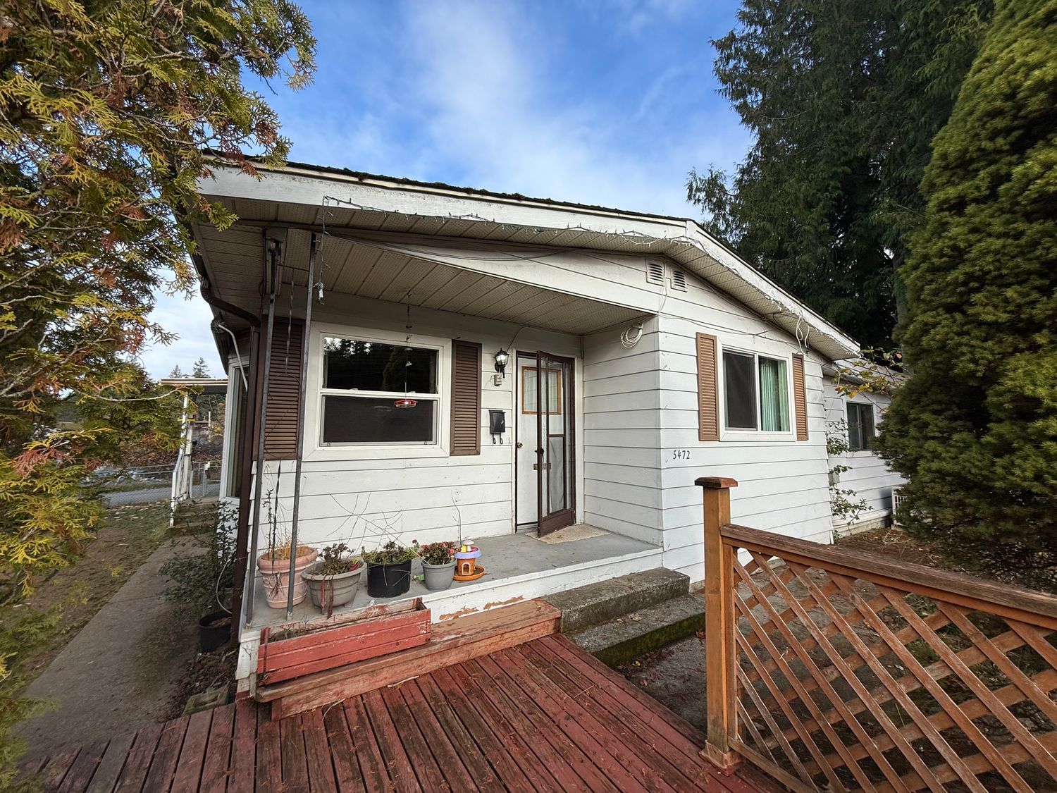 1981 Double Wide- 2 Bed, 2 Bath. 24' x 42' with appliances and heat pump