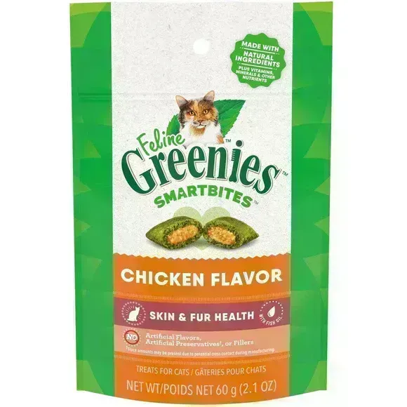Greenies Cat Smartbites Chicken Flavored Skin & Fur 2.1 oz