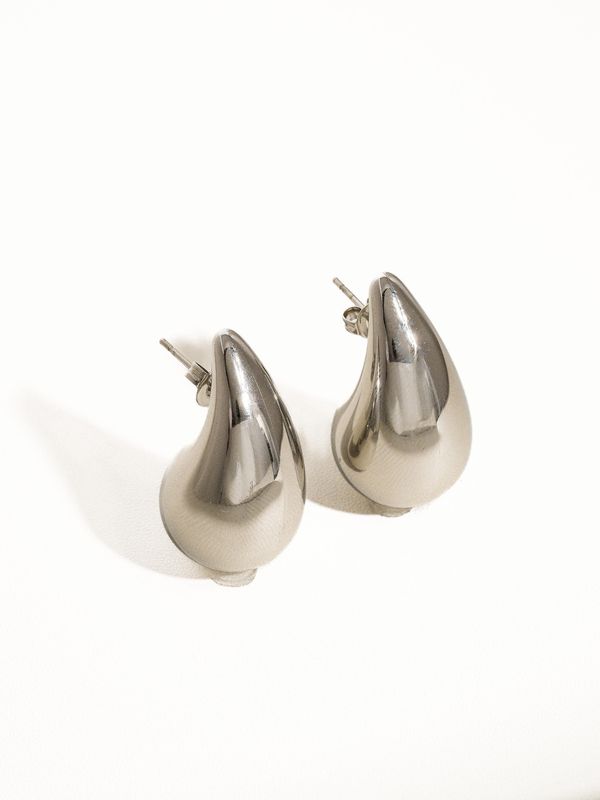 Non-Tarnish Large Huggie Droplet Earring