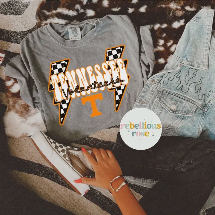 TN Checkered Bolts Graphic Tshirt