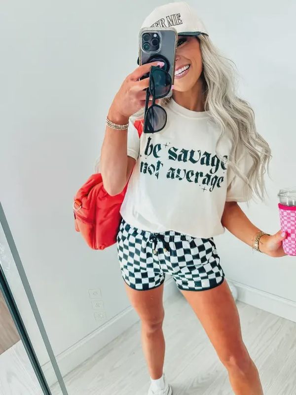 Be Savage Not Average Ivory Short Sleeve Graphic Tee