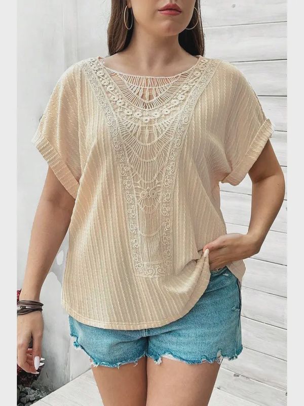 Plus Size Crochet Lace Short Sleeve Top