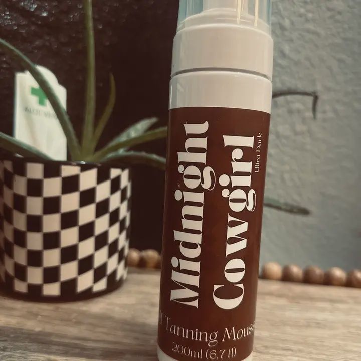 Self Tanner Designer, Color: Midnight Cowgirl