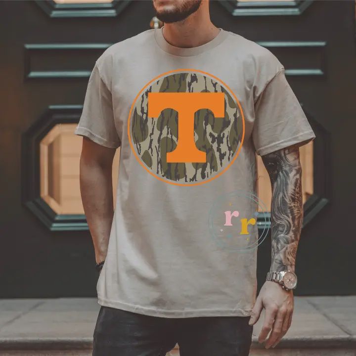 Bottomland Camo Tennessee Orange Graphic T-Shirt, Size: Small