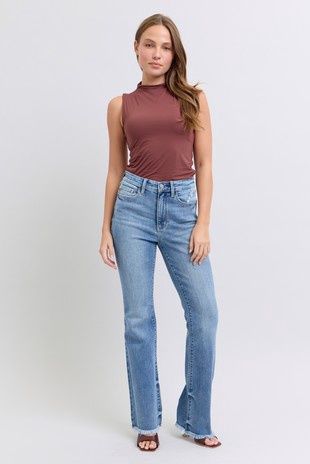 Hw Bootcut With Fray Hem Jeans