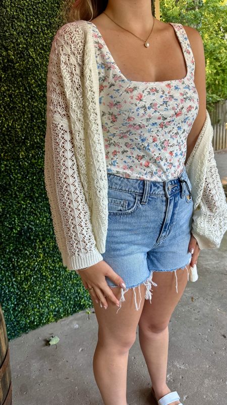 Hollowed Knit 3/4 Sleeve Cardigan