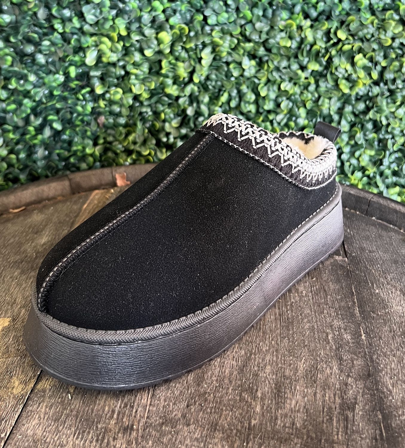 Soda Eagle Women Platform Slipon Cozy Winter Snow Mules, Color: Black, Size: 9