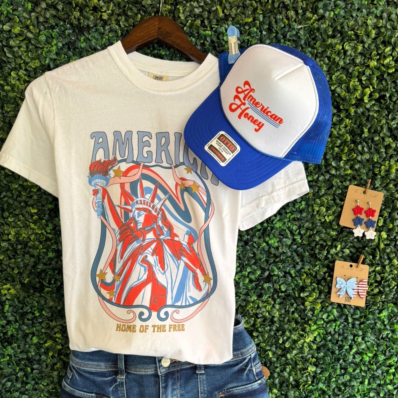 America Liberty Home of the Free White Graphic Tee, Size: Small