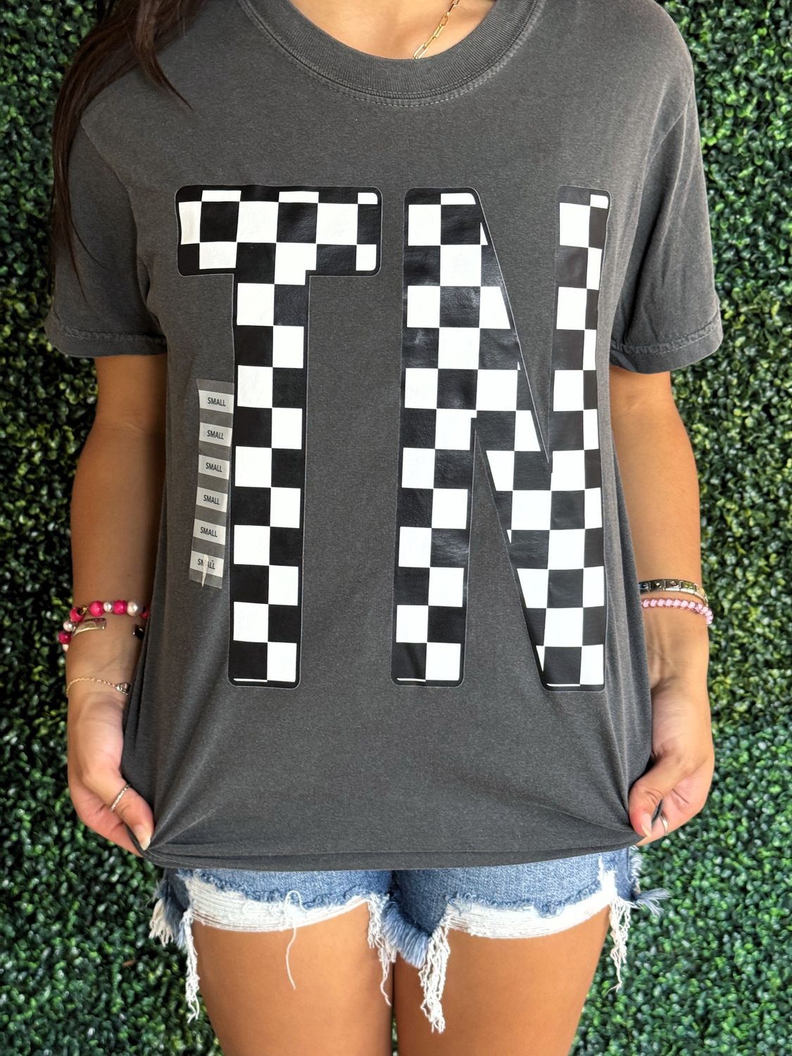 Checkered Tn Graphic T-Shirt, Size: Small