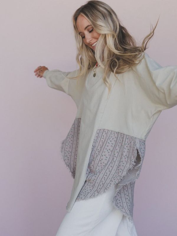 Nothing Better Contrast Top - Sage Print
