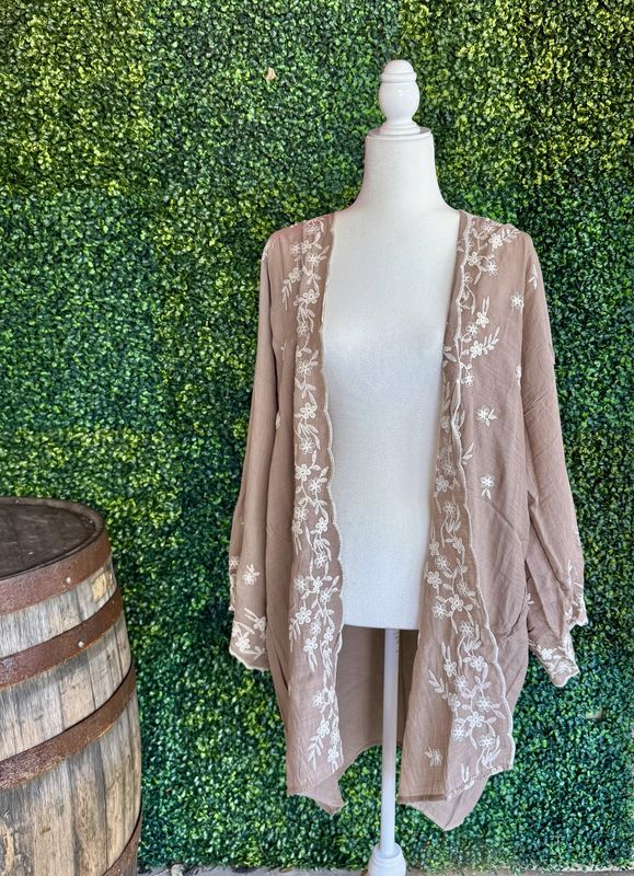 Flower Crowns Embroidered Kimono - Mocha