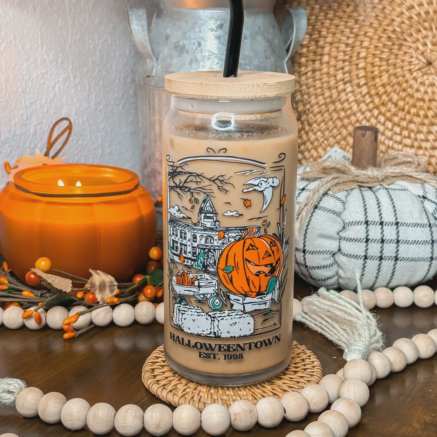 Halloween Town 16oz &amp; 20oz Halloween Glass Cup