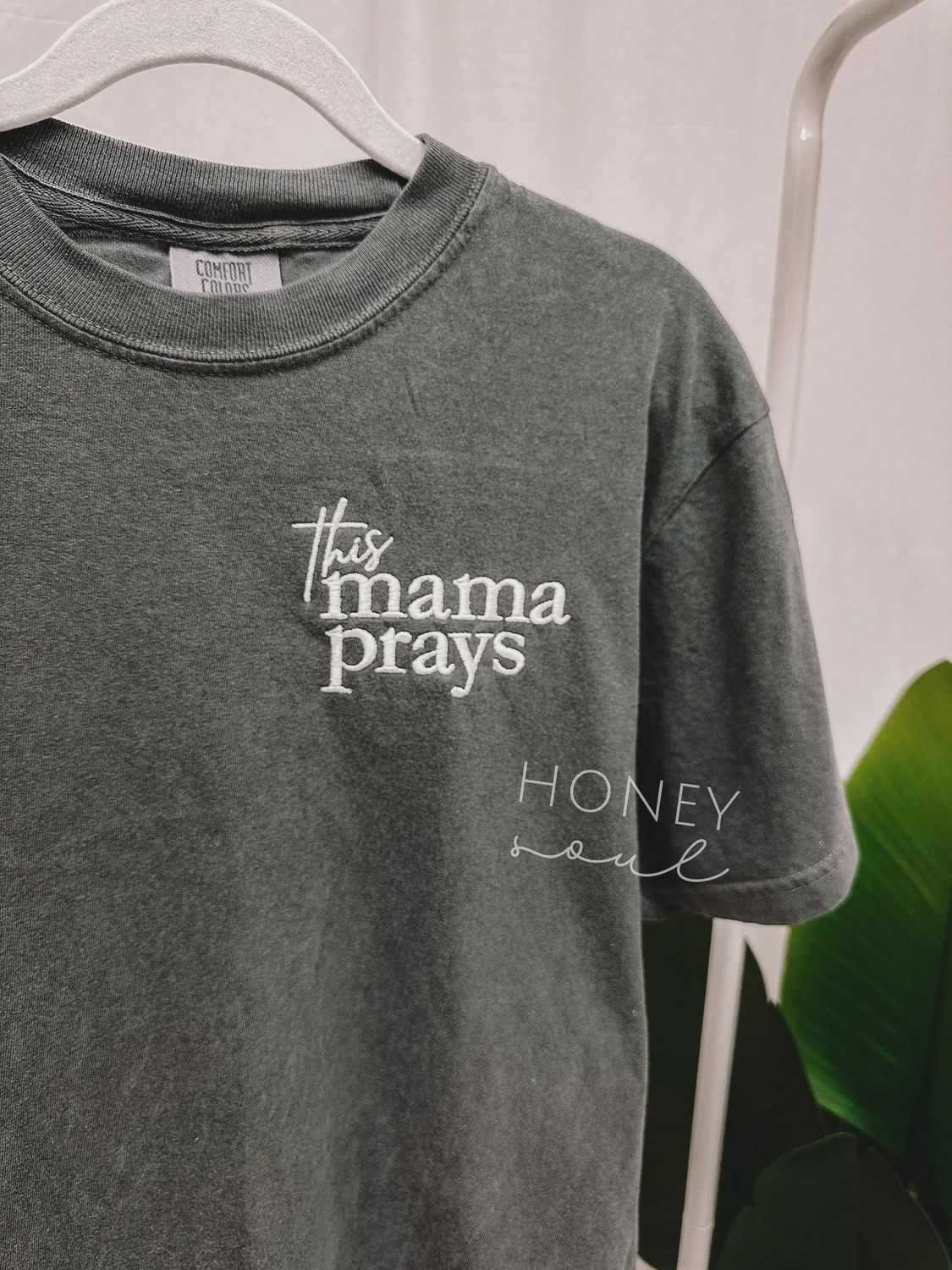 Embroidered This Mama Prays Tee, Size: Small