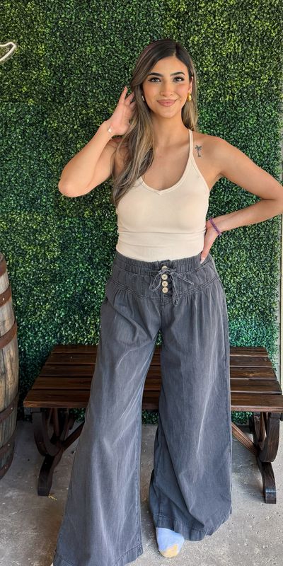 Mineral Wash Button Fly Waist Wide Leg Jeans